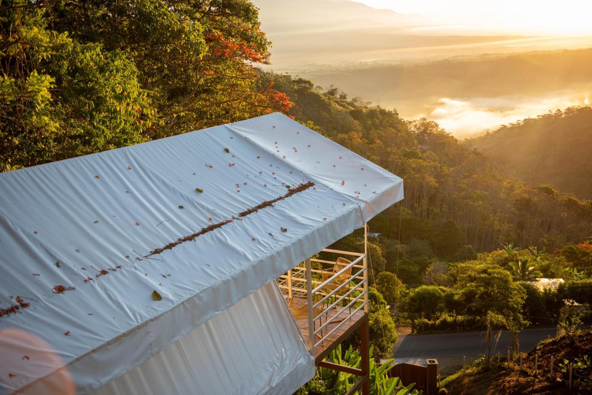 Quimera Glamping Pacuar ภายนอก รูปภาพ